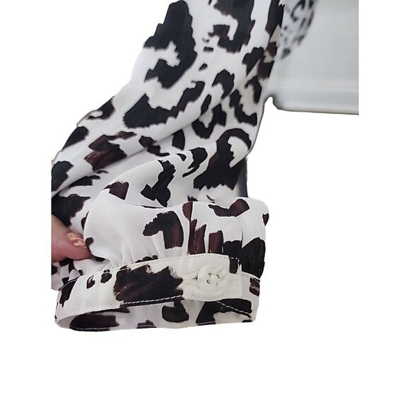 CAbi White Brown Animal Print Polyester Faux Wrap Shirt Blouse Style 590 Medium - Picture 6 of 9